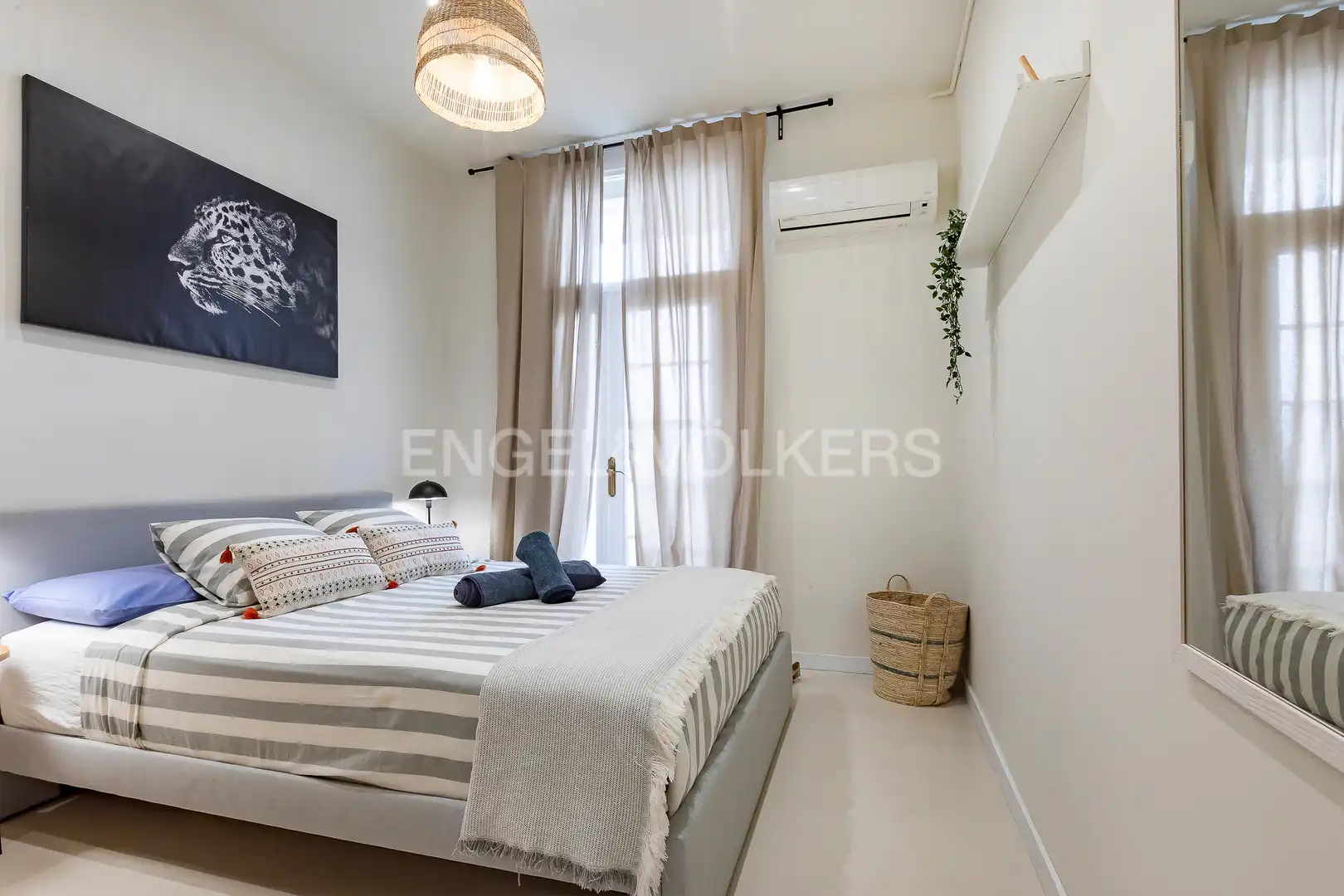 Habitación de Piso en venta en Barcelona con Aire acondicionado, Calefacción y Balcón