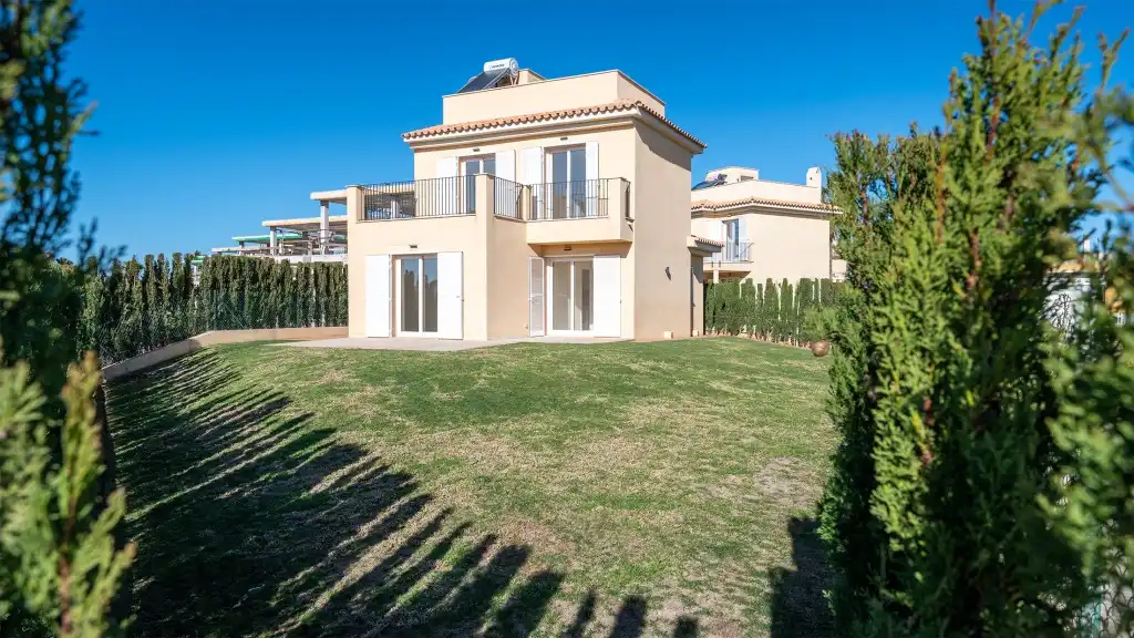 Chalet con piscina en venta en Sa Ràpita - Ses Covetes