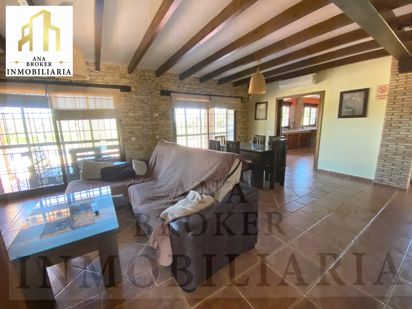 Sala de estar de Casa o chalet en venta en Ronda con Aire acondicionado, Calefacción y Jardín privado