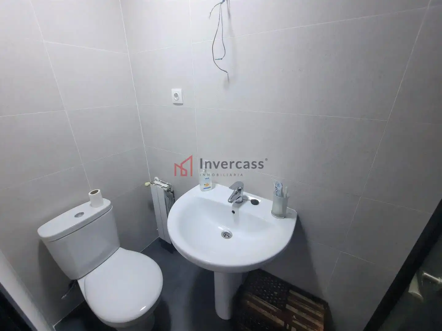 Baño de Piso en venta en Castro-Urdiales con Calefacción y Trastero