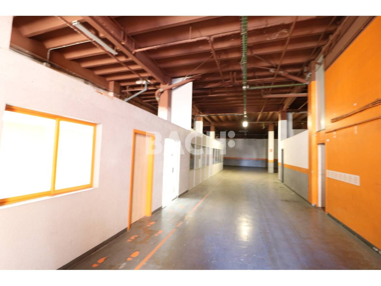 Industrial buildings for sale in Vic