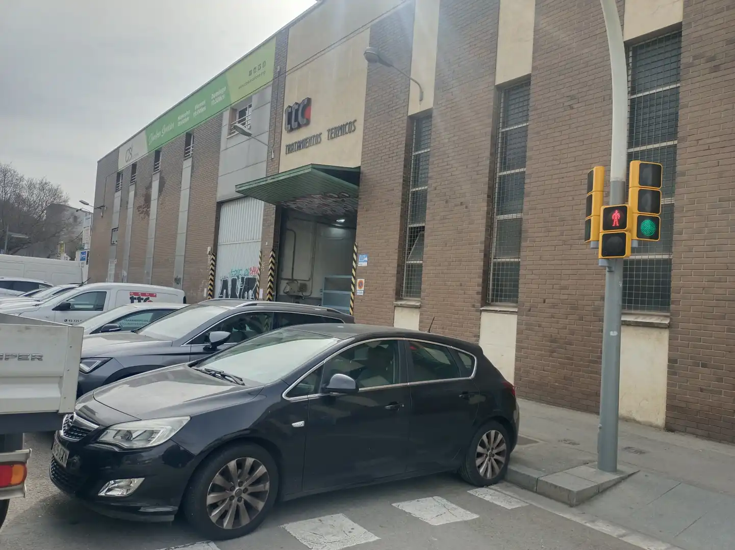 Nau industrial de lloguer a Barcelona - Carrer de Fra Juníper Serra 79, imagen 2