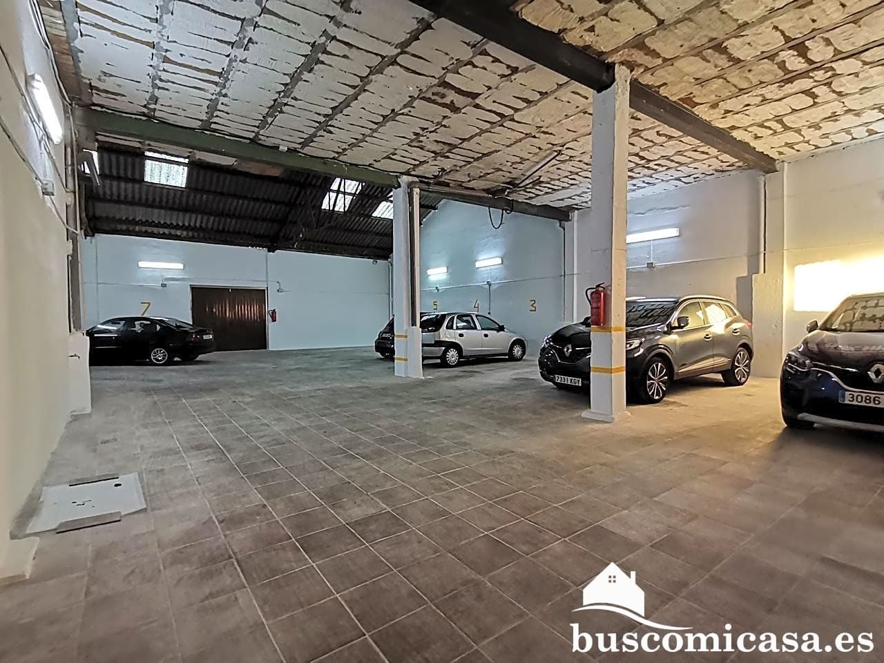 Parking of Single-family semi-detached for sale in Linares  with Air Conditioner, Terrace and Storage room