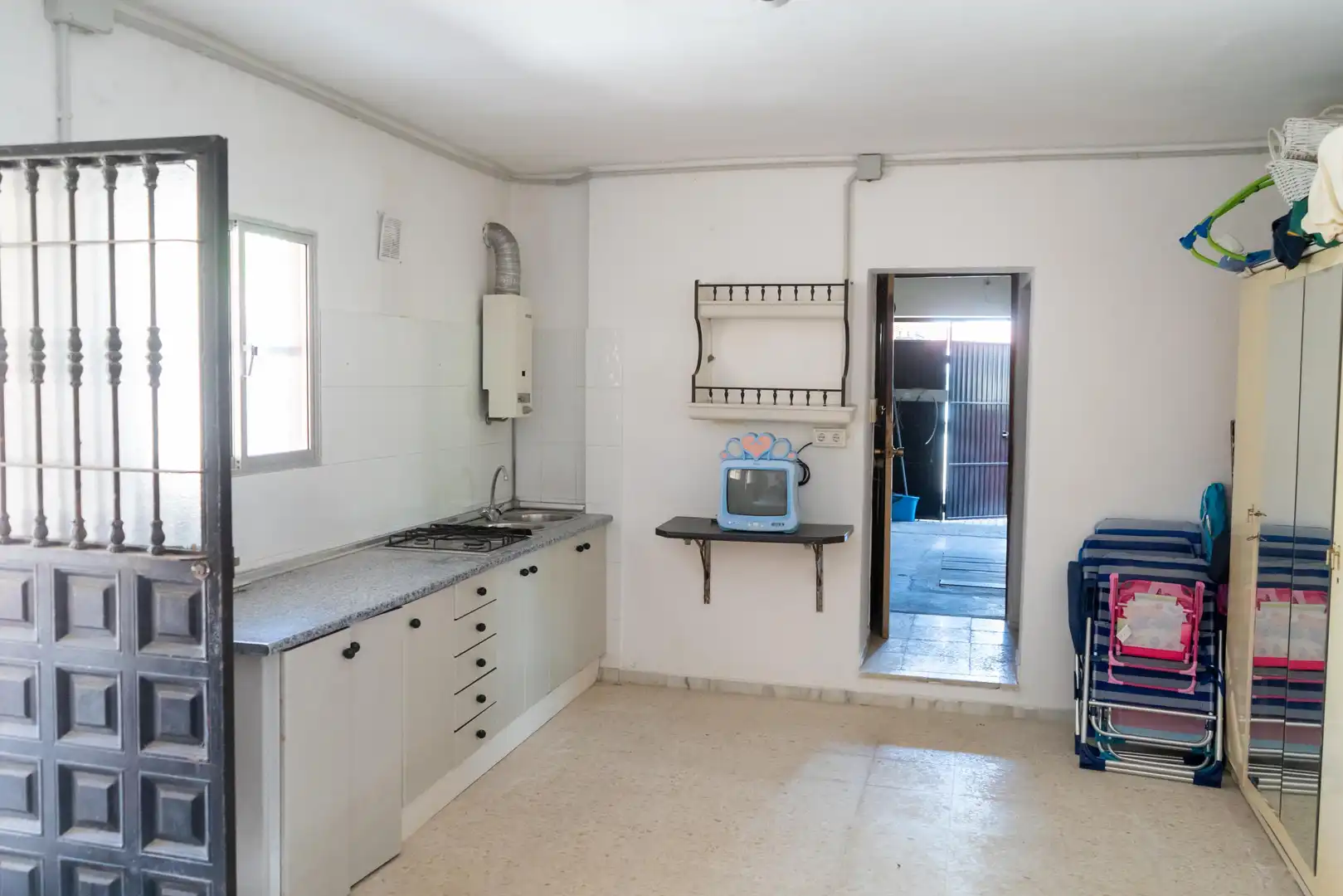 Cuina de Casa o xalet en venda en Sanlúcar de Barrameda amb Jardí privat