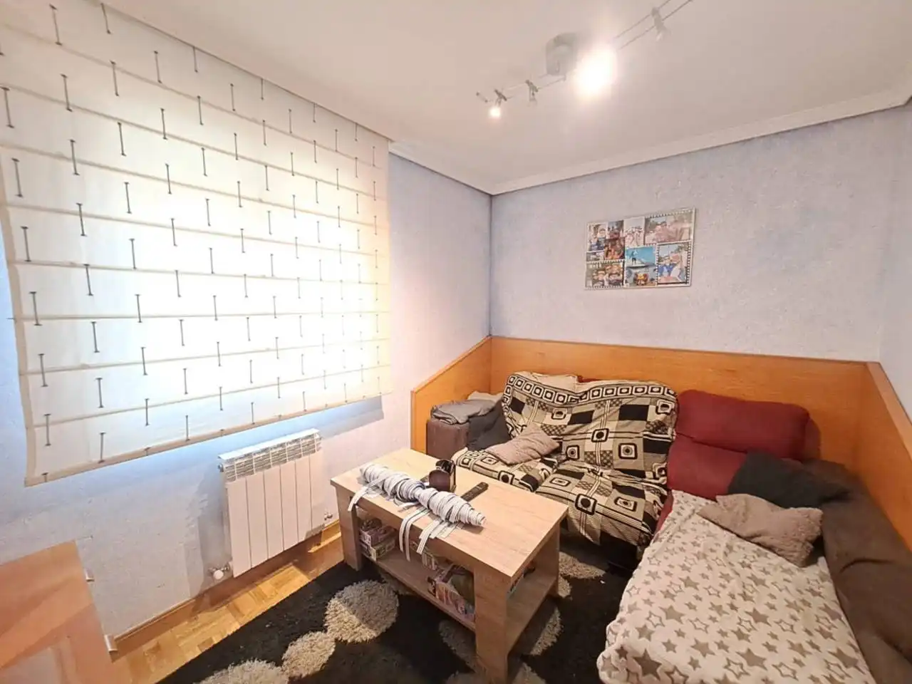 Bedroom of Flat for sale in Burgos  with Heating, Private garden and Parquet flooring