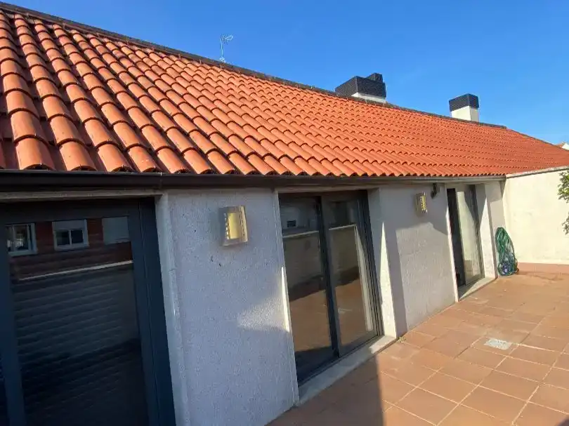 Exterior view of Flat for rent in Vigo   with Parquet flooring, Storage room and Furnished