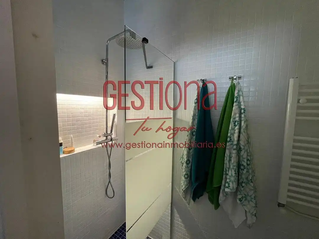 Baño de Planta baja en venta en Noja con Calefacción, Terraza y Trastero