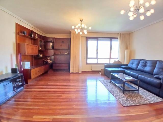 Piso en Venta en Zumalakarregi Kalea en Burtzeña