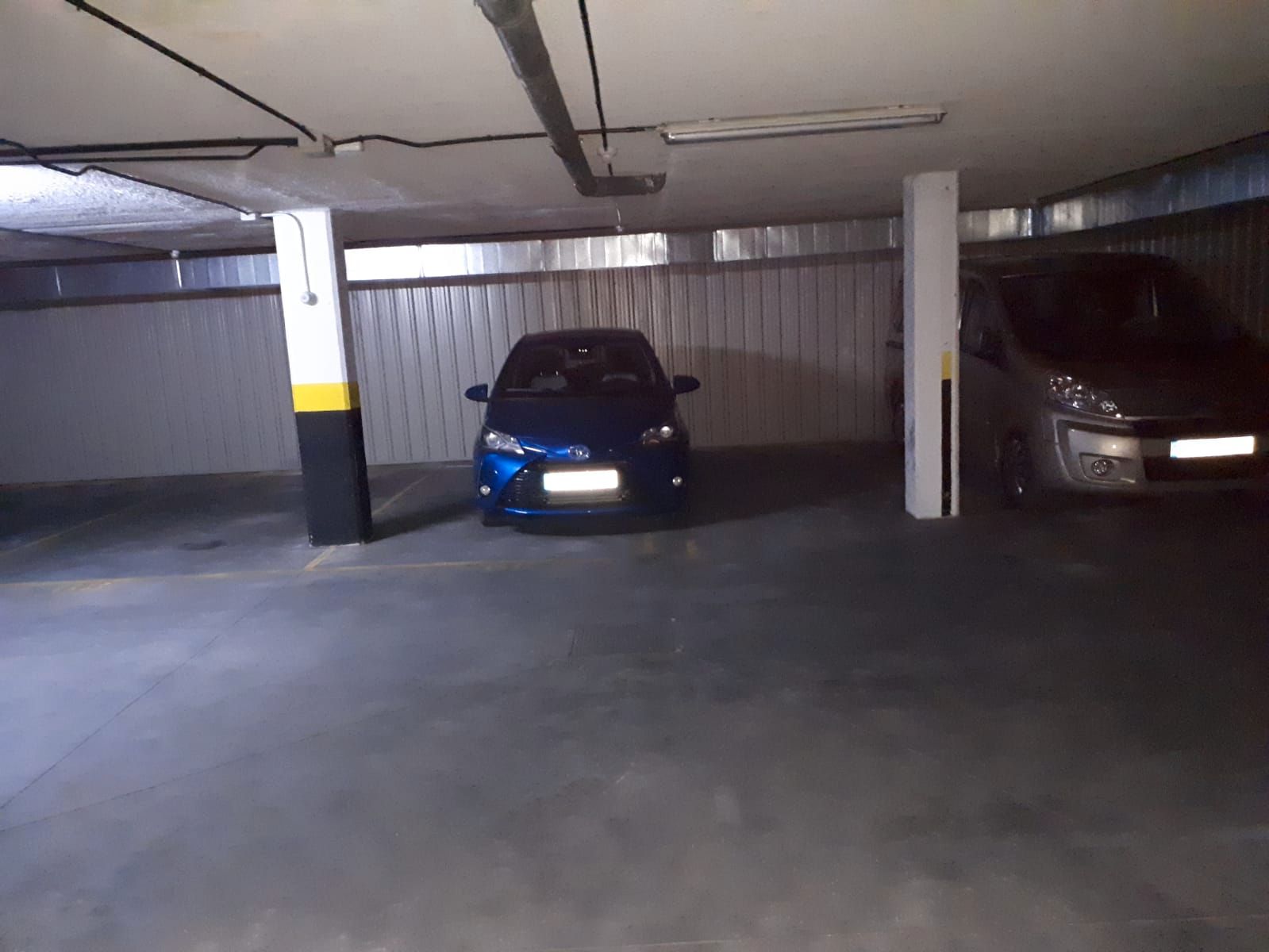 Garage to rent in Calle de Albarracín, 58, Simancas, San Blas