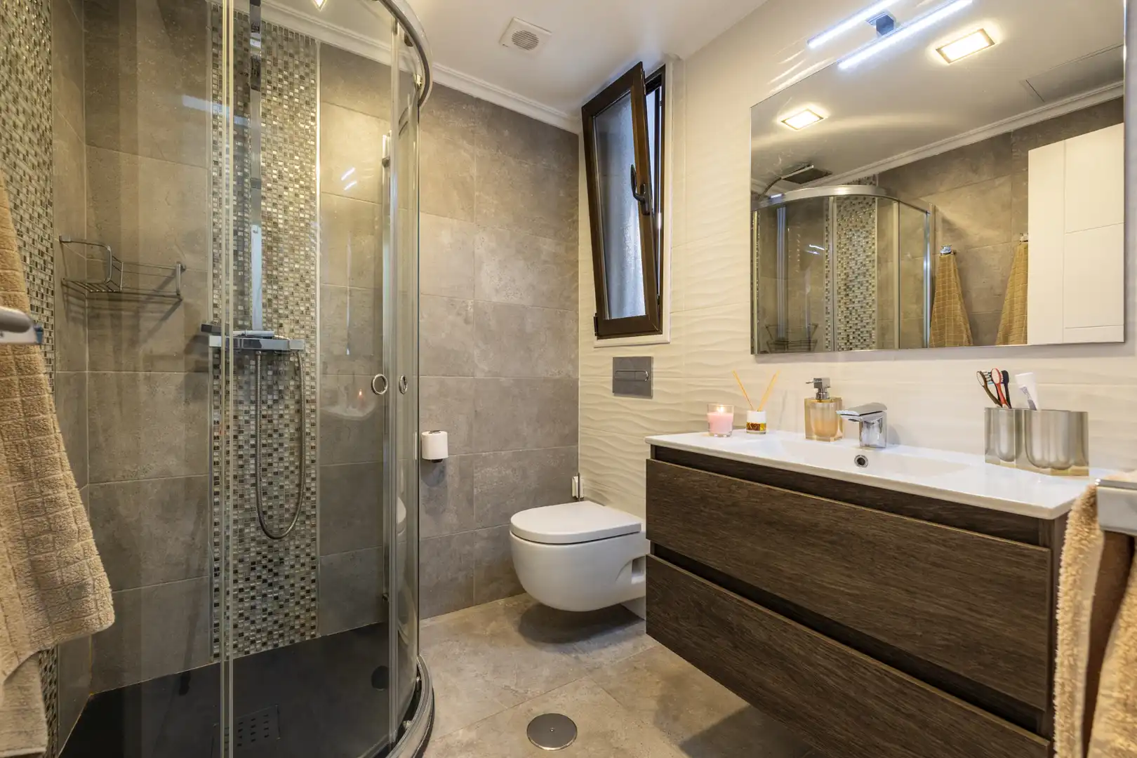 Badezimmer von Wohnung zum Verkauf in Mogán mit Klimaanlage, Terrasse und Möbliert