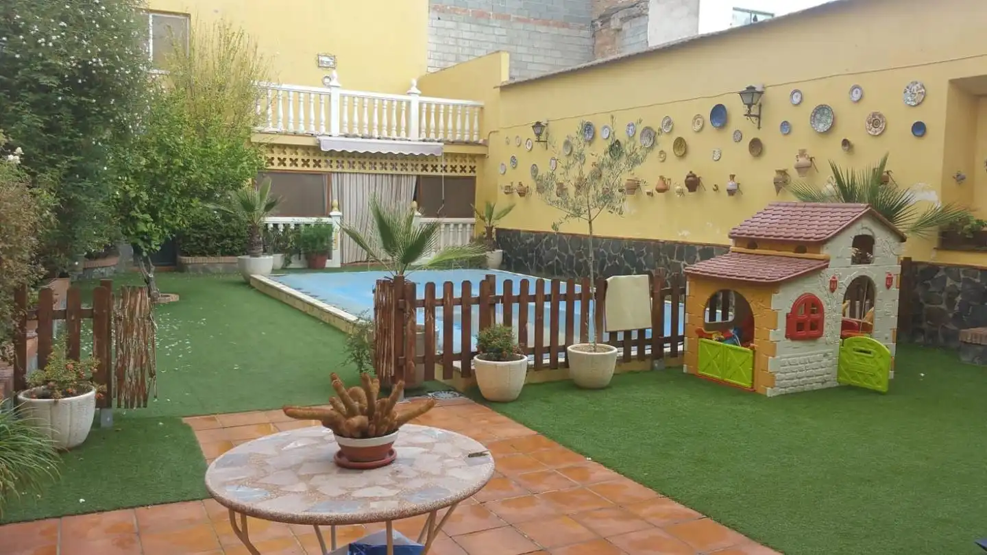 Piscina de Planta baja en venta en Pinos Puente con Piscina comunitaria