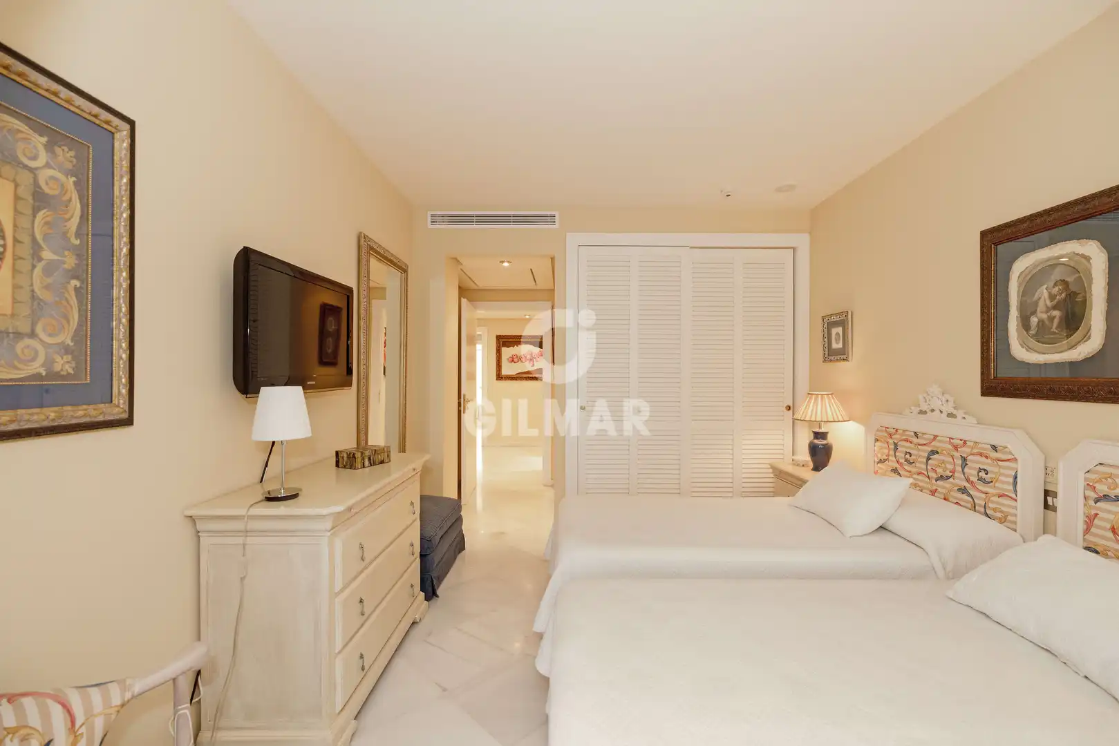 Habitación de Apartamento en venta en Marbella con Calefacción, Jardín privado y Trastero