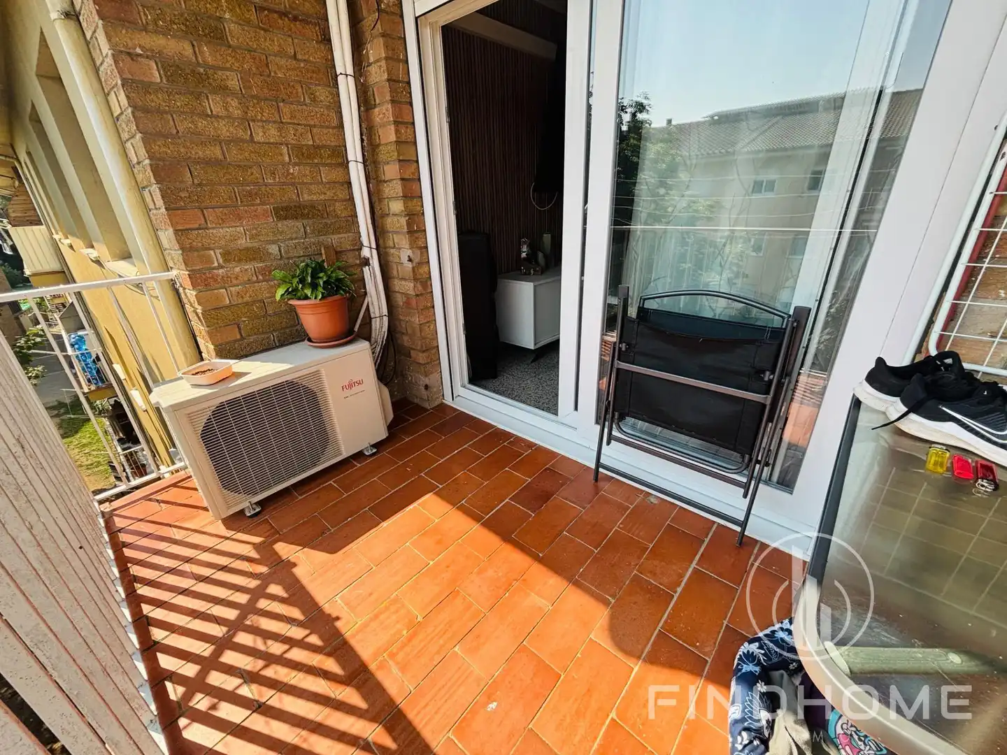 Balcony of Flat for sale in Olot  with Air Conditioner and Heating