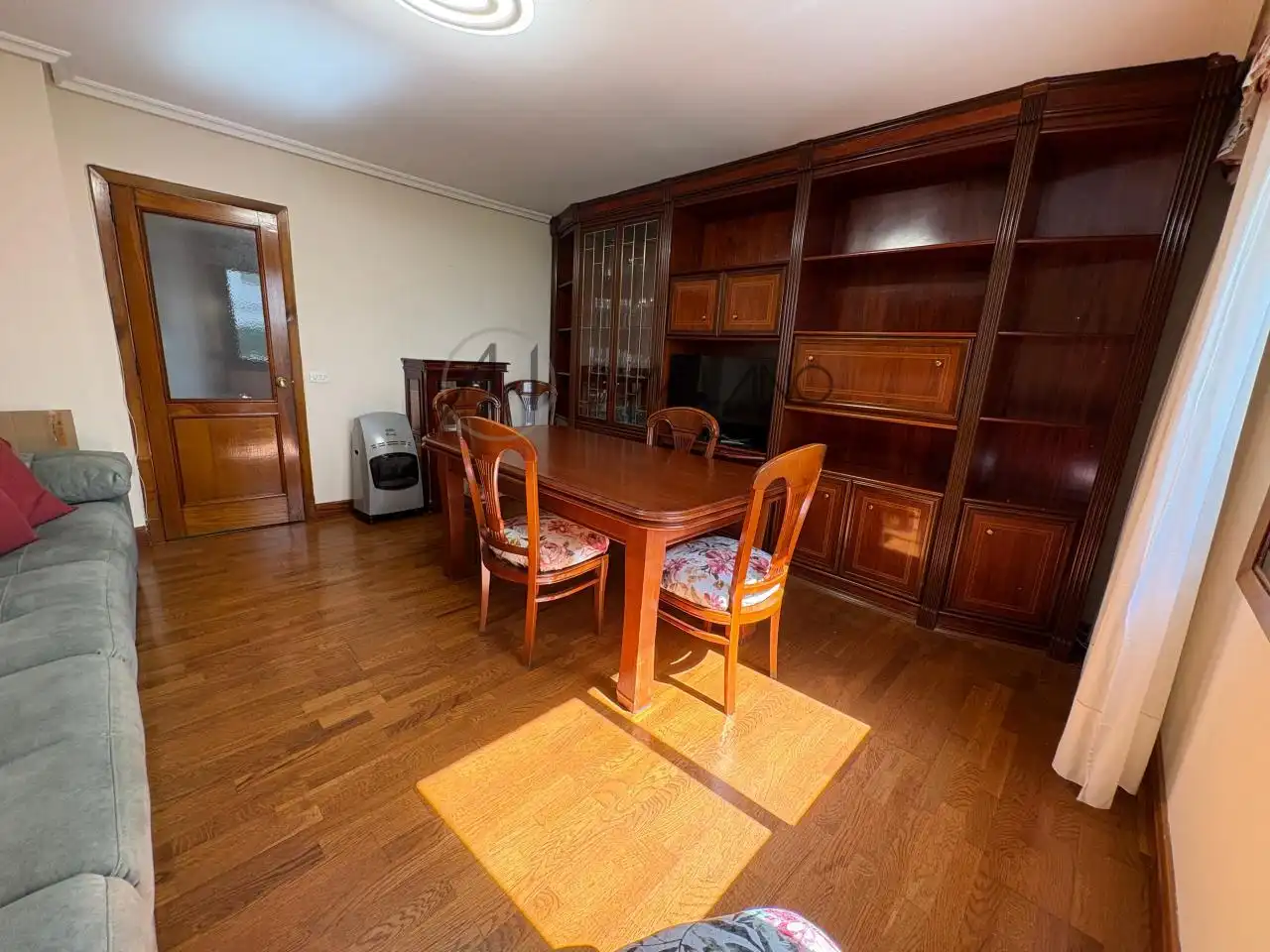 Comedor de Piso en venta en Vigo  con Trastero y Balcón
