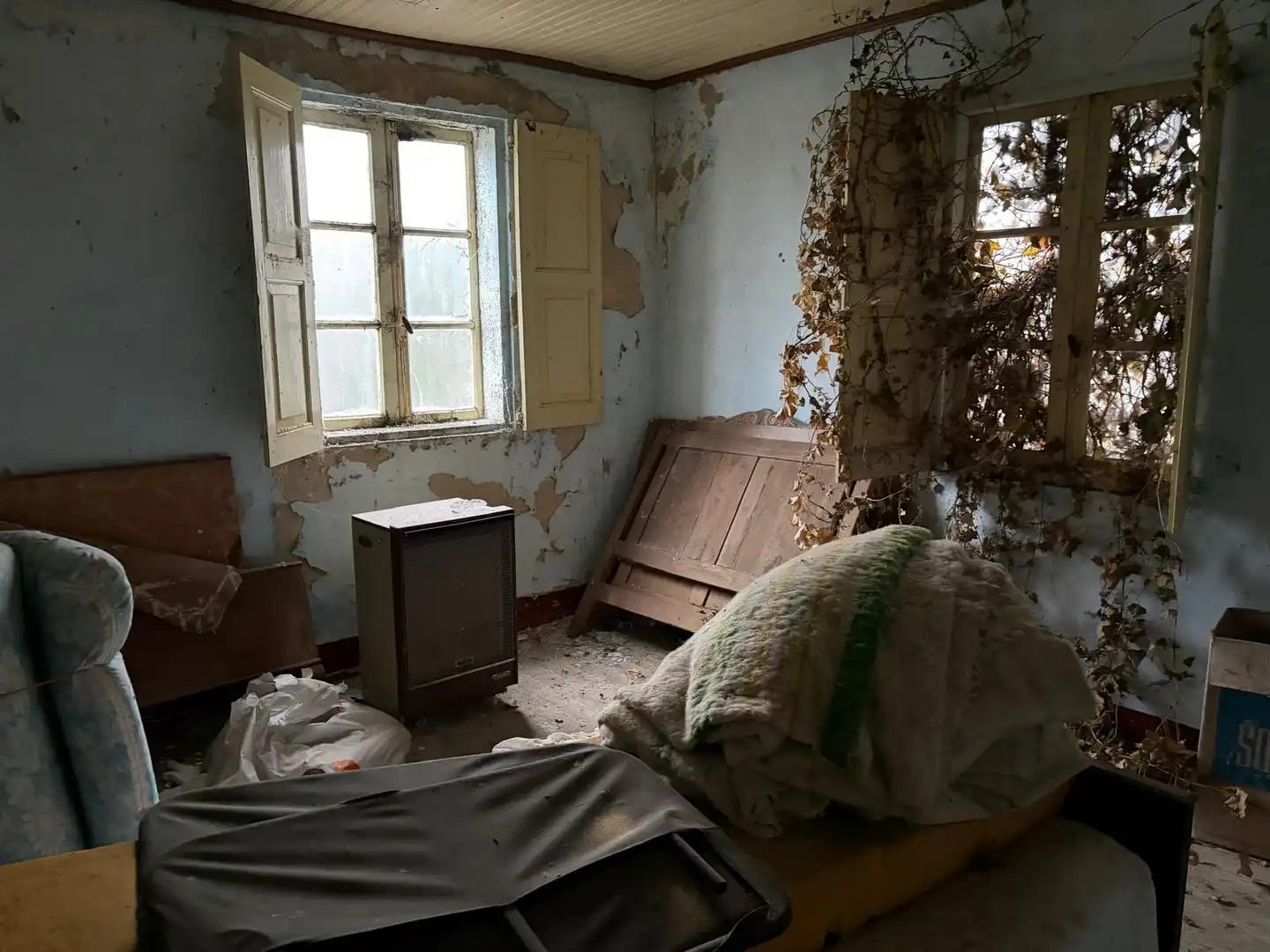 Dormitori de Casa o xalet en venda en Covelo amb Jardí privat