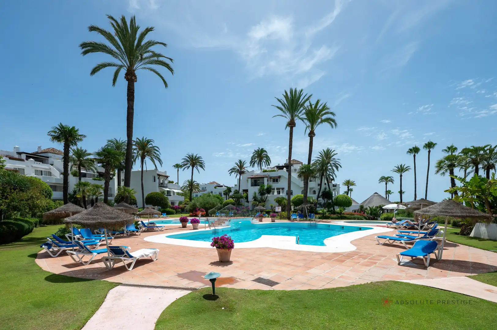 Garden of Attic for rent in Estepona  with Air Conditioner, Terrace and Swimming Pool