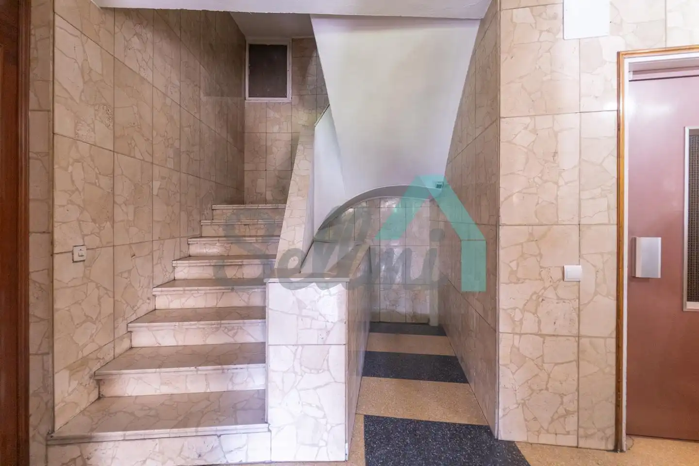 Piso en venta en Oviedo  con Calefacción, Parquet y Terraza