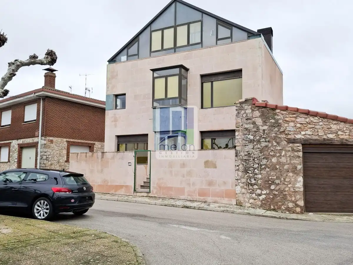 Casa o xalet en venda a FRANDOVINEZ, Frandovínez