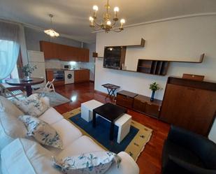 Sala d'estar de Pis de lloguer en Valladolid Capital amb Calefacció, Parquet i Terrassa