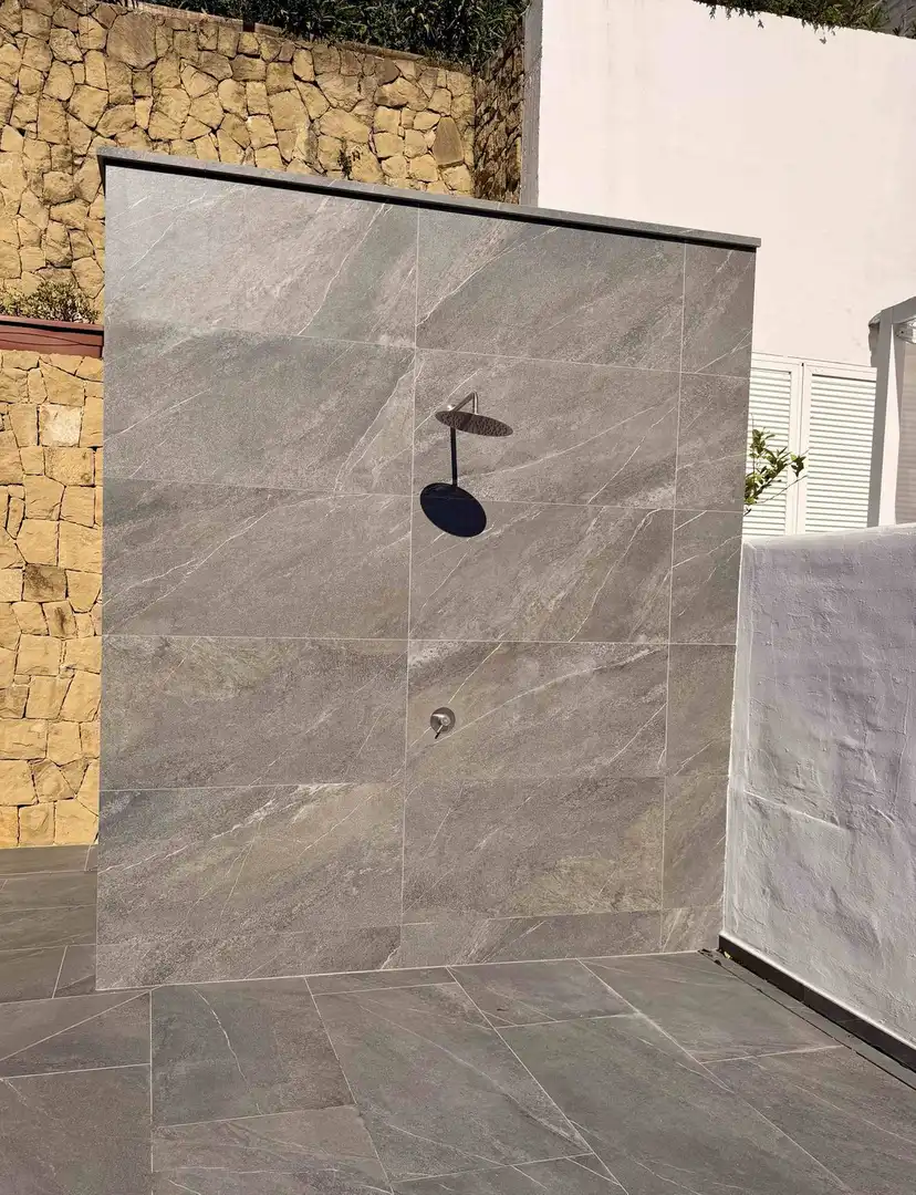 Baño de Piso en venta en Benahavís con Aire acondicionado y Terraza