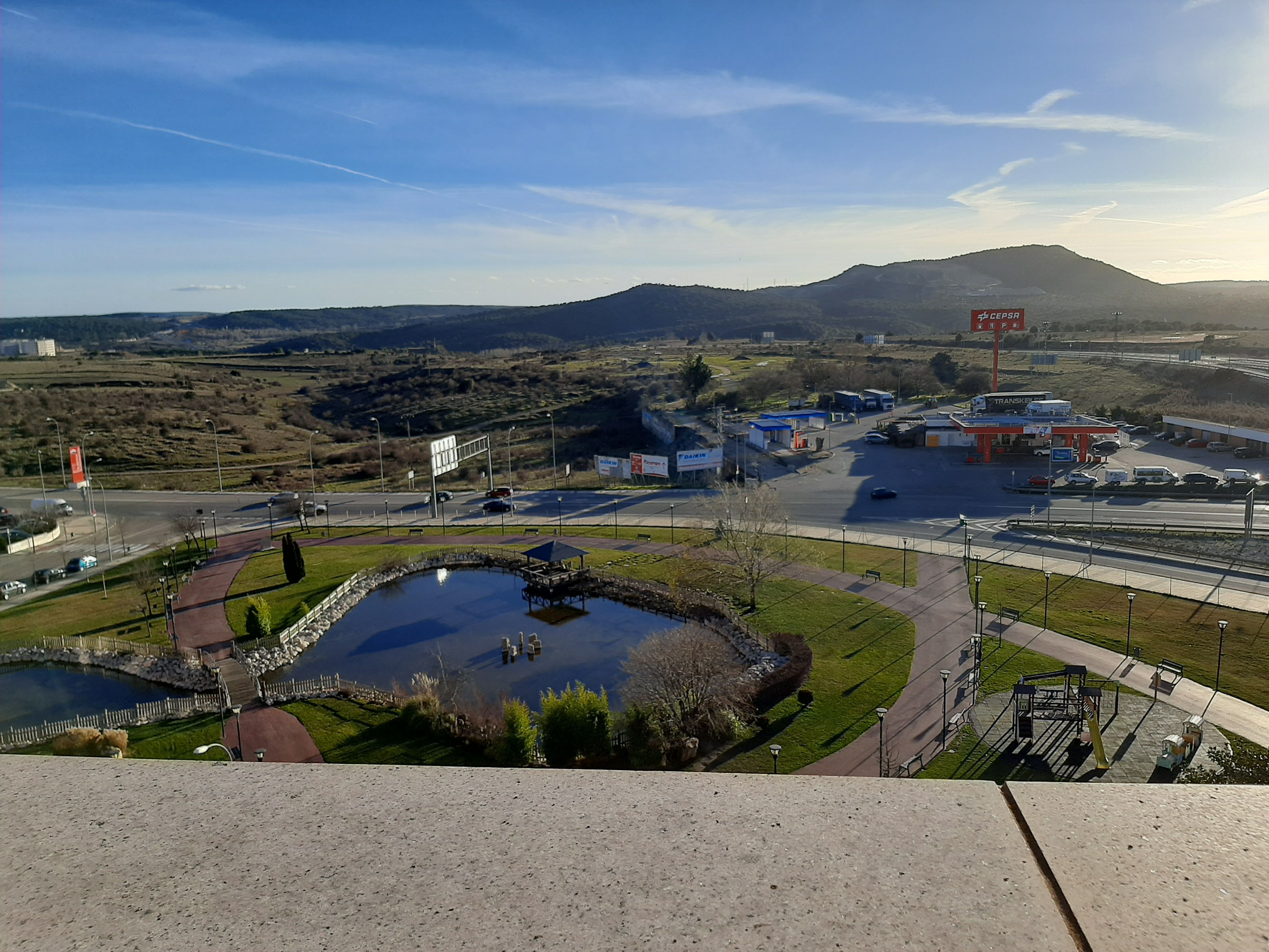 Vista exterior de Àtic en venda en Soria Capital  amb Calefacció, Parquet i Terrassa