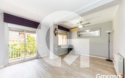 Bedroom of Flat for sale in Sant Boi de Llobregat  with Air Conditioner, Heating and Balcony