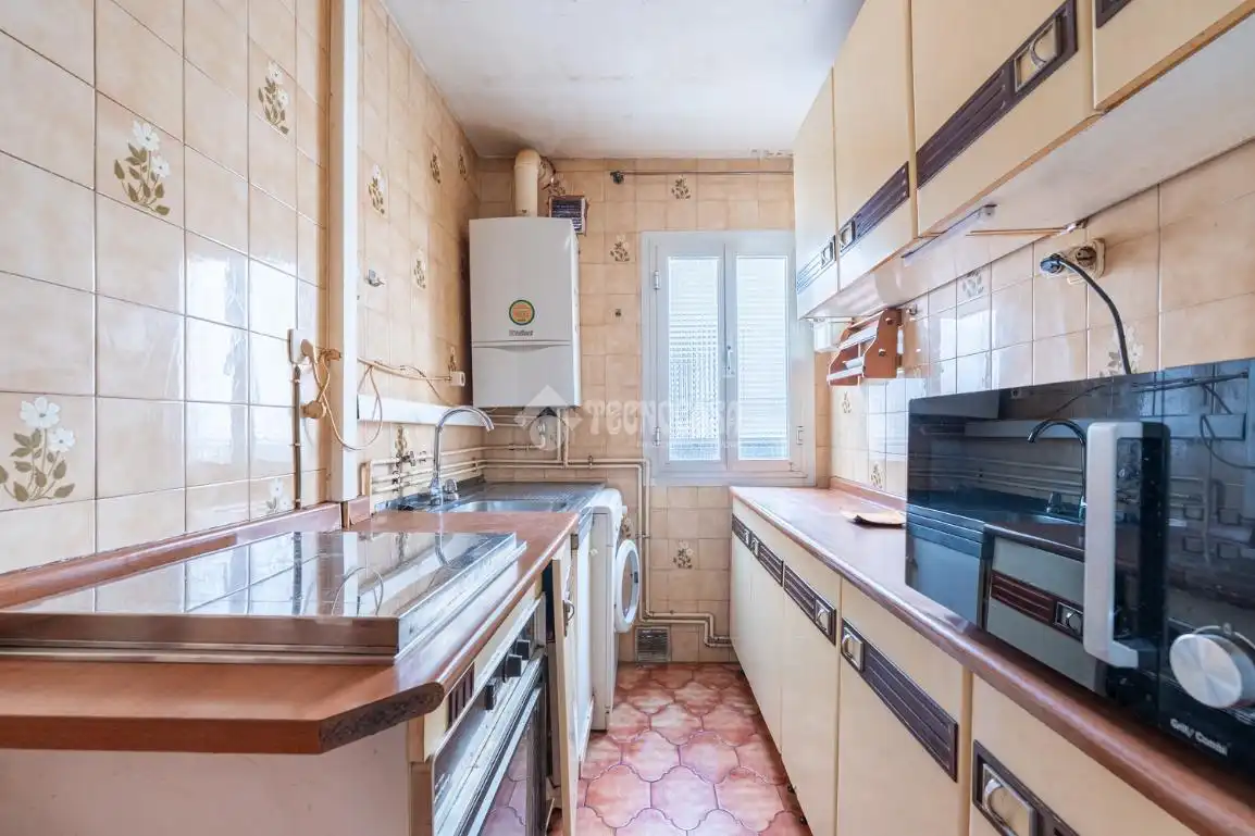 Kitchen of Flat for sale in Madrid