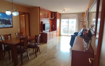 Sala d'estar de Pis en venda en Vallirana amb Calefacció i Terrassa