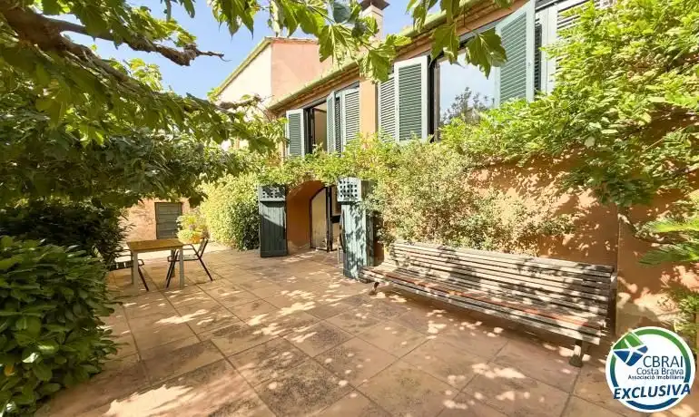 Houses for sale in Espolla, Girona
