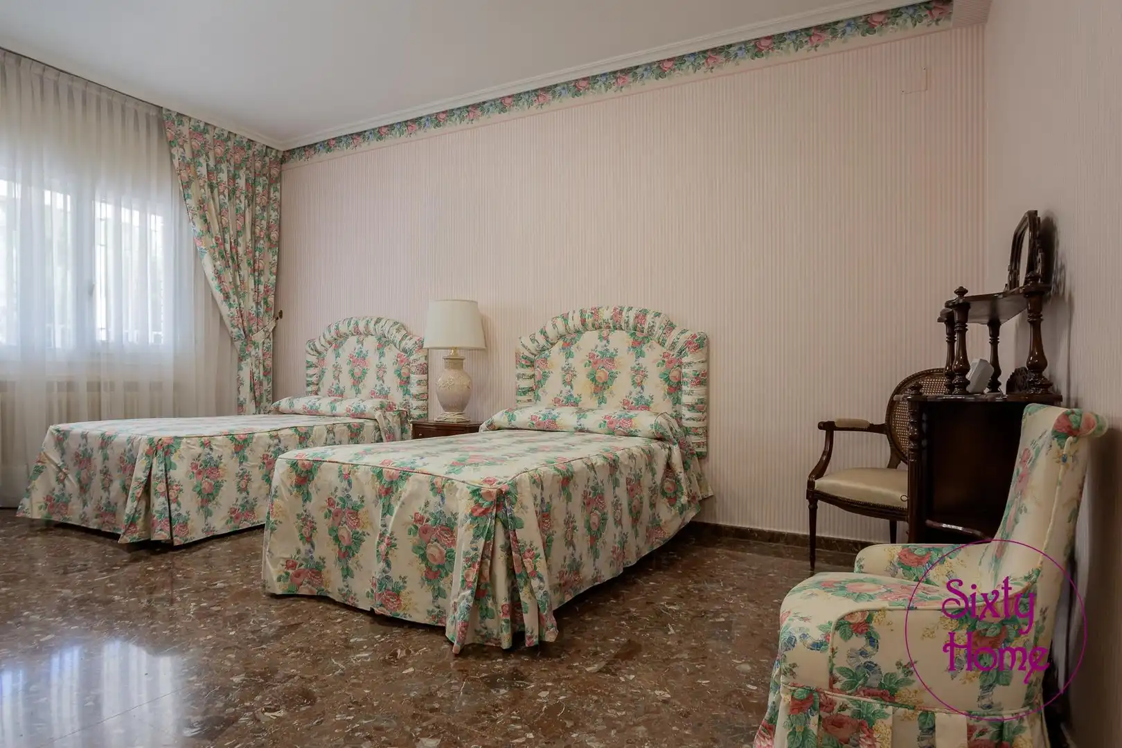Dormitori de Casa o xalet en venda en Zaragoza amb Aire condicionat, Calefacció i Jardí privat