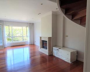 Living room of Duplex to rent in Getxo   with Air Conditioner and Terrace