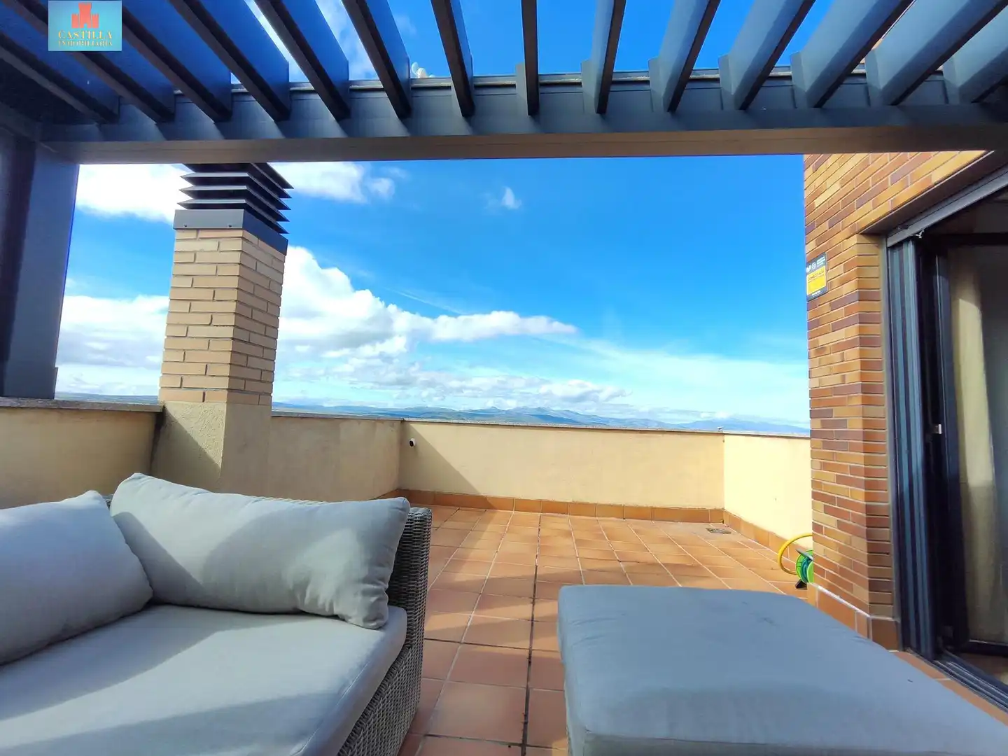 Terraza de Casa adosada en venta en Ávila con Calefacción, Jardín privado y Terraza