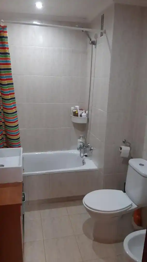 Badezimmer von Wohnung zum Verkauf in Barakaldo 
