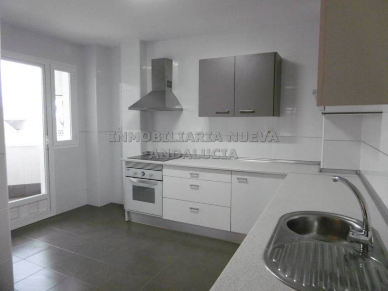 Cuina de Pis de lloguer en  Almería Capital amb Aire condicionat i Calefacció