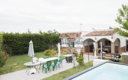 Jardí de Casa o xalet en venda en Sanlúcar de Barrameda amb Jardí privat, Terrassa i Traster
