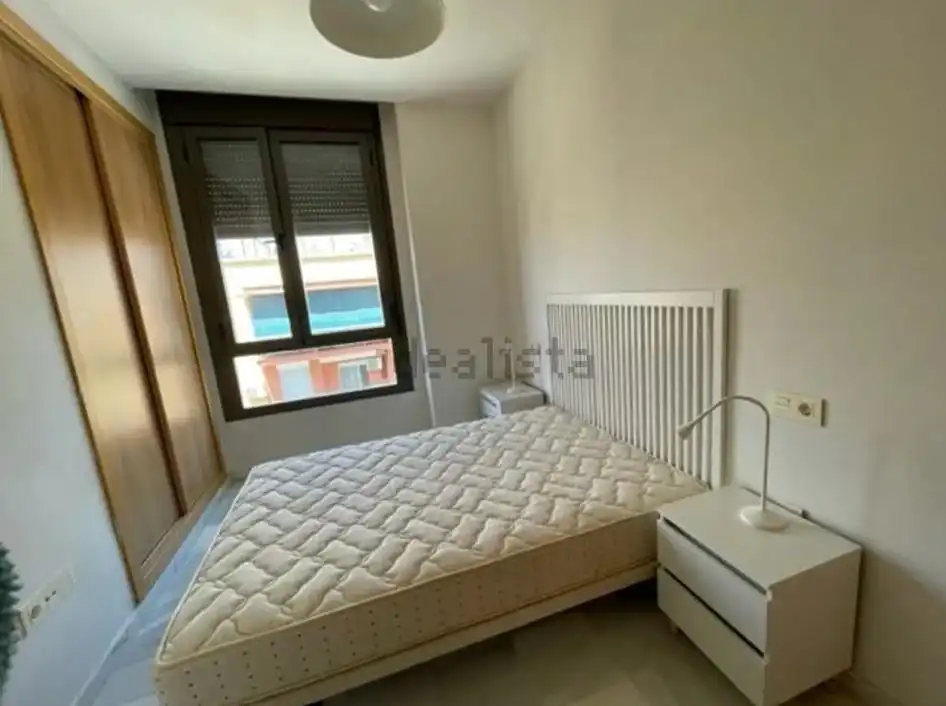 Habitación de Piso de alquiler en Sevilla con Aire acondicionado y Amueblado