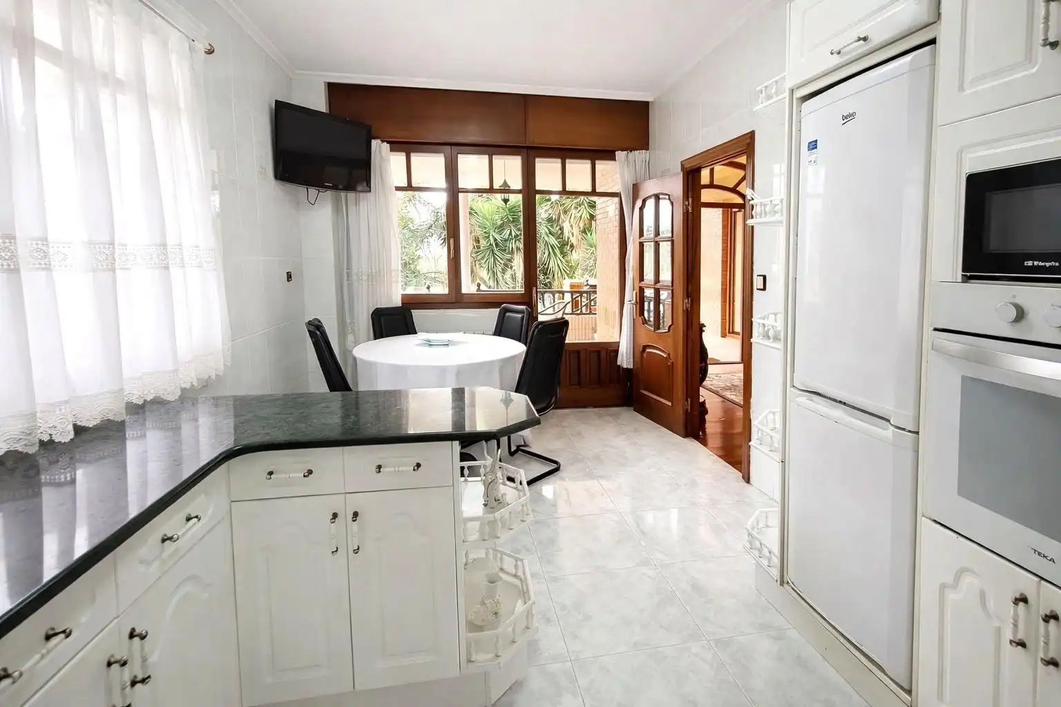 Kitchen of Houses for sale in Torrelavega   with Heating, Private garden and Terrace