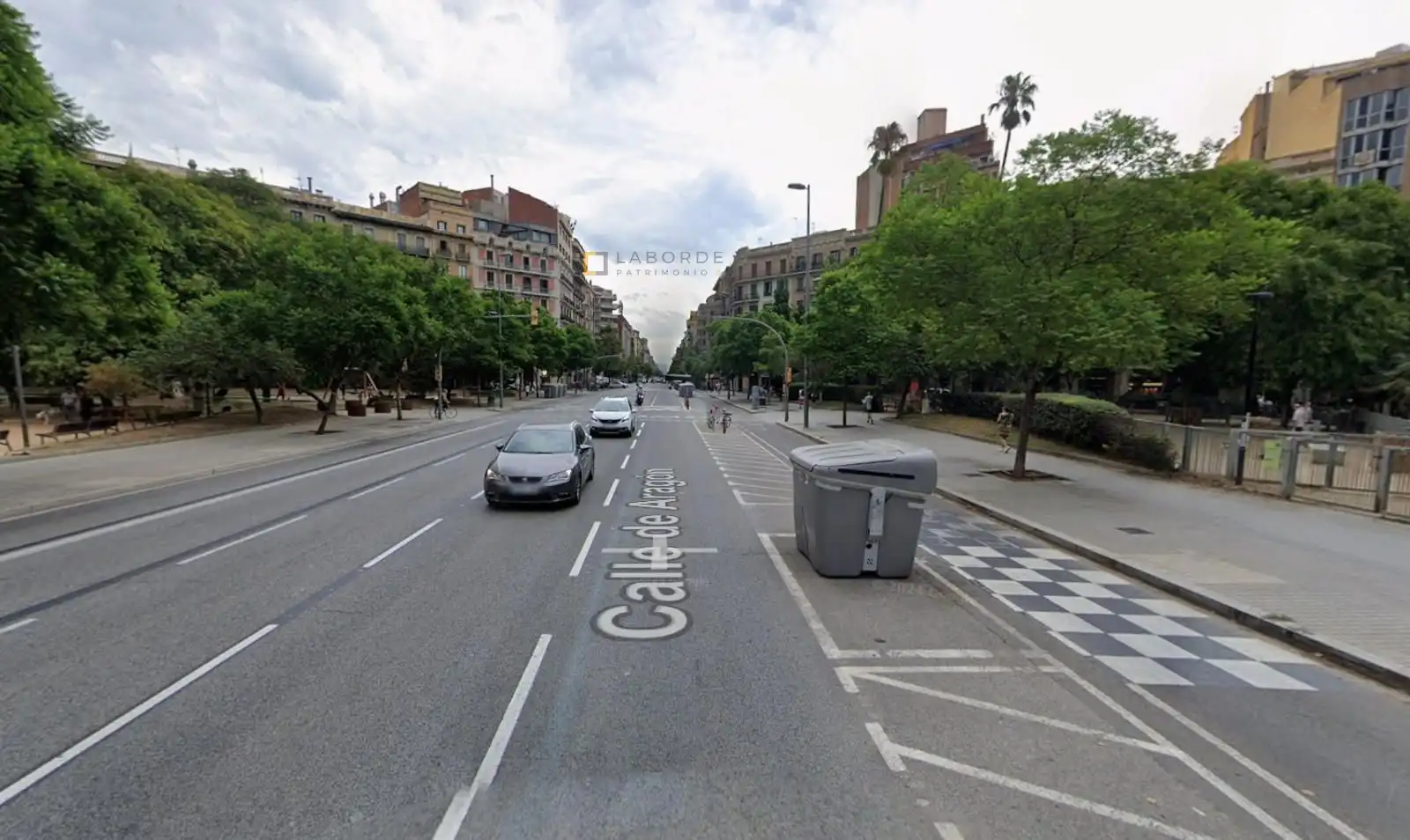 Außenansicht von Wohnung zum Verkauf in Barcelona mit Terrasse
