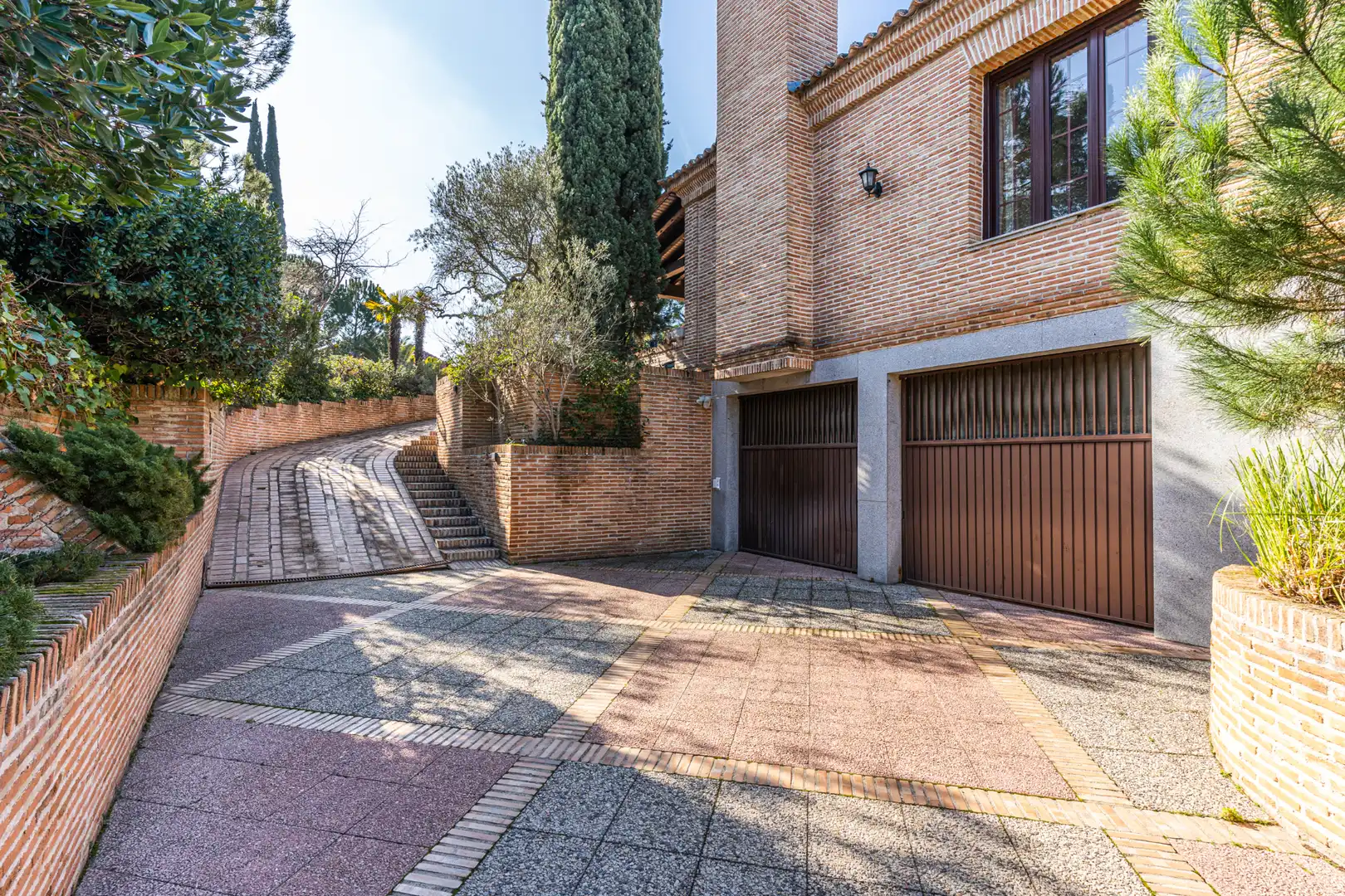 Vista exterior de Casa o chalet en venta en Las Rozas de Madrid con Aire acondicionado, Calefacción y Jardín privado