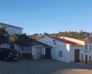 Vista exterior de Casa o xalet en venda en Cala amb Terrassa