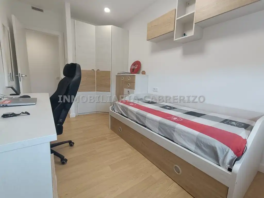 Habitación de Piso en venta en El Campillo - Norte