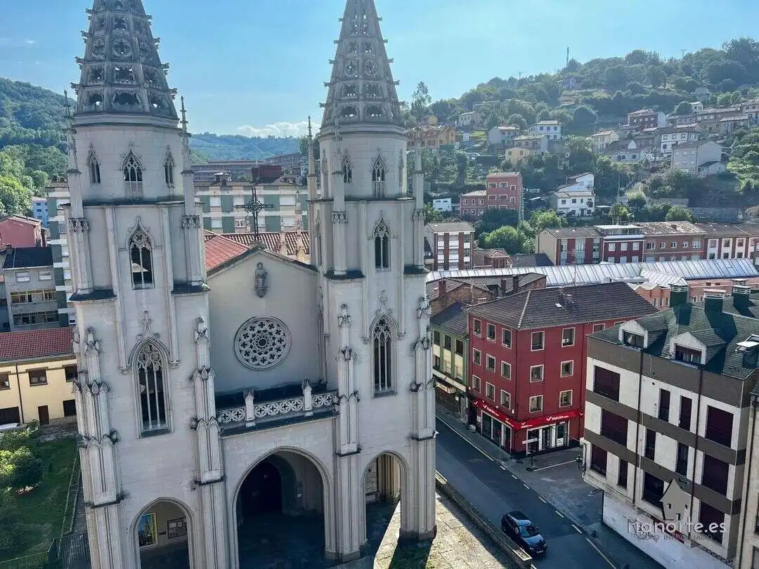 Außenansicht von Dachboden zum Verkauf in Langreo mit Heizung, Terrasse und Abstellraum