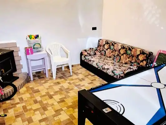 Sala d'estar de Casa o xalet en venda en Alcalá la Real amb Terrassa i Balcó