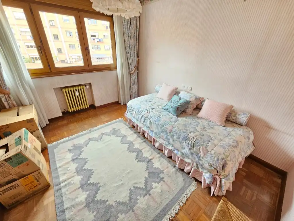 Habitación de Piso en venta en Avilés