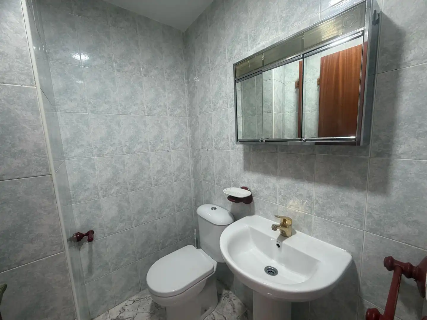 Baño de Piso en venta en Casar de Cáceres con Aire acondicionado, Calefacción y Terraza