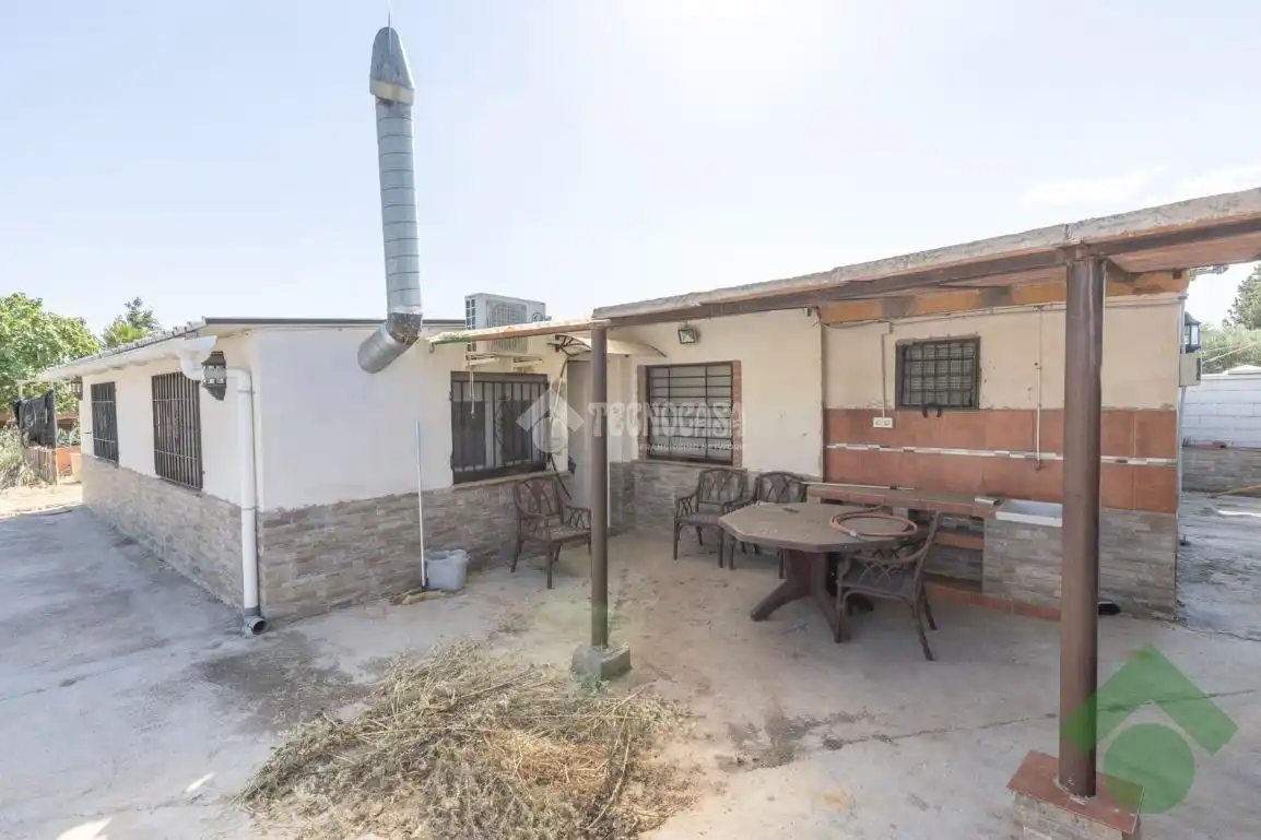 Country homes for sale in Albolote