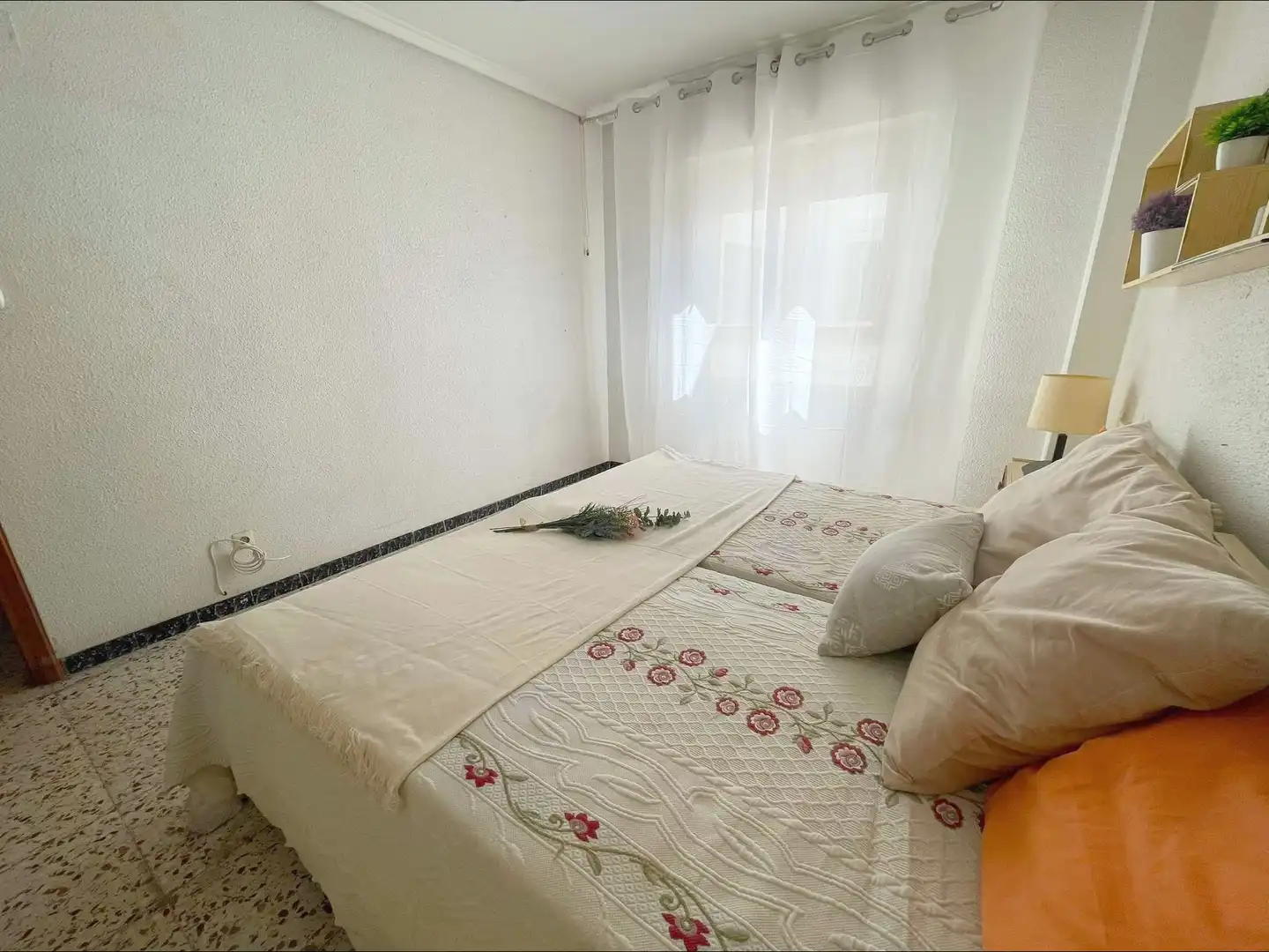Habitación de Piso en venta en Elche / Elx con Amueblado y Balcón