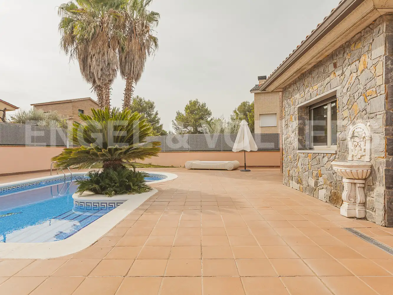 Piscina de Casa o xalet en venda en Viladecavalls amb Aire condicionat, Calefacció i Piscina