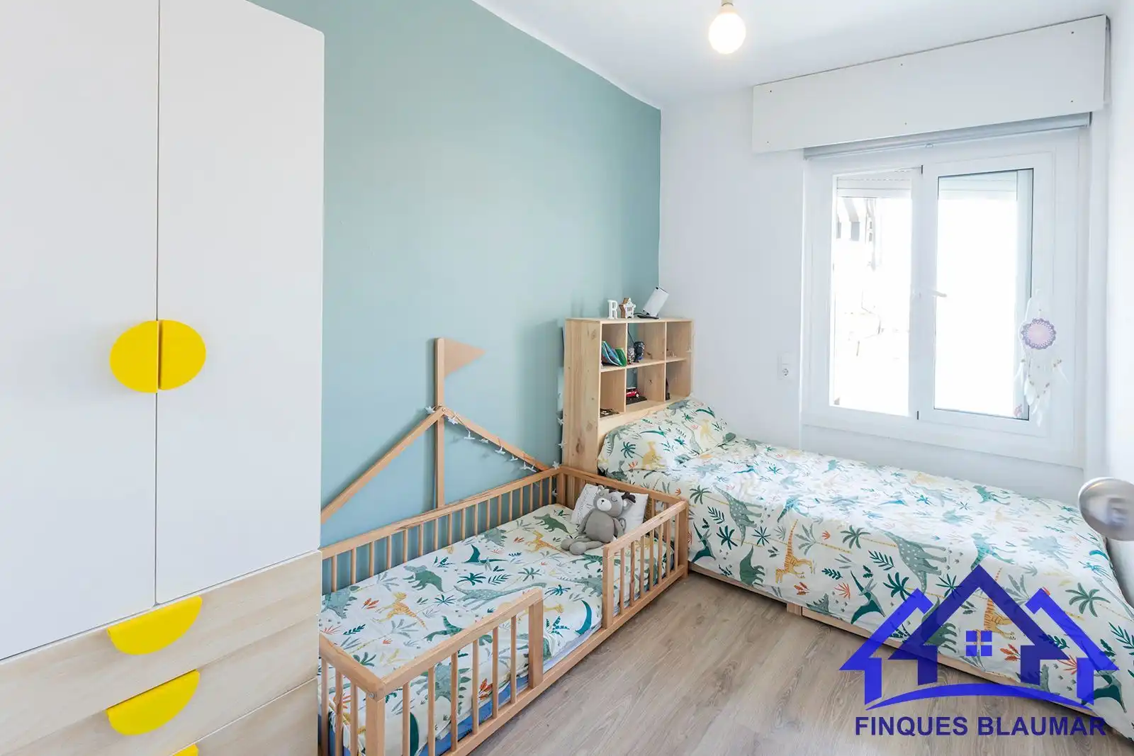 Bedroom of Flat for sale in Arenys de Mar  with Air Conditioner, Heating and Terrace