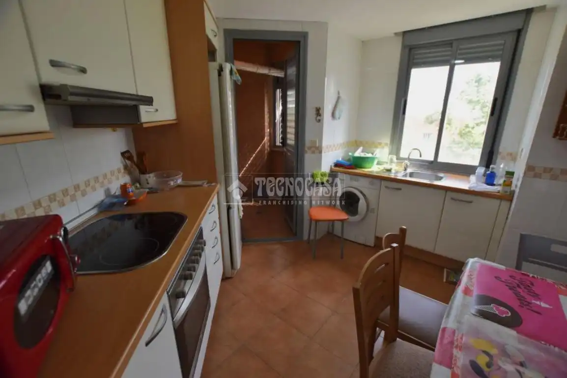 Kitchen of Flat for sale in Getafe  with Air Conditioner, Heating and Parquet flooring